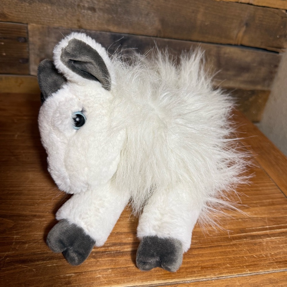 FAO SCHWARZ White Fuzzy Baby Goat Blue Eyes Plush - Picture 5 of 11